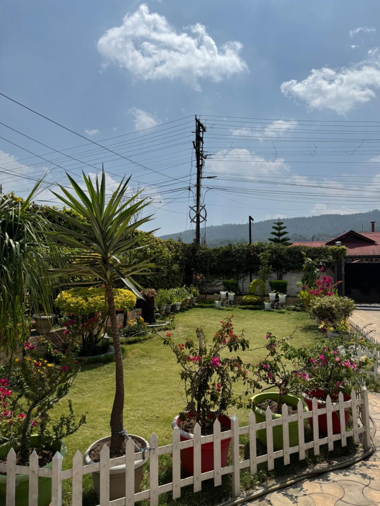 Fratelli Guest House Shillong Exterior foto